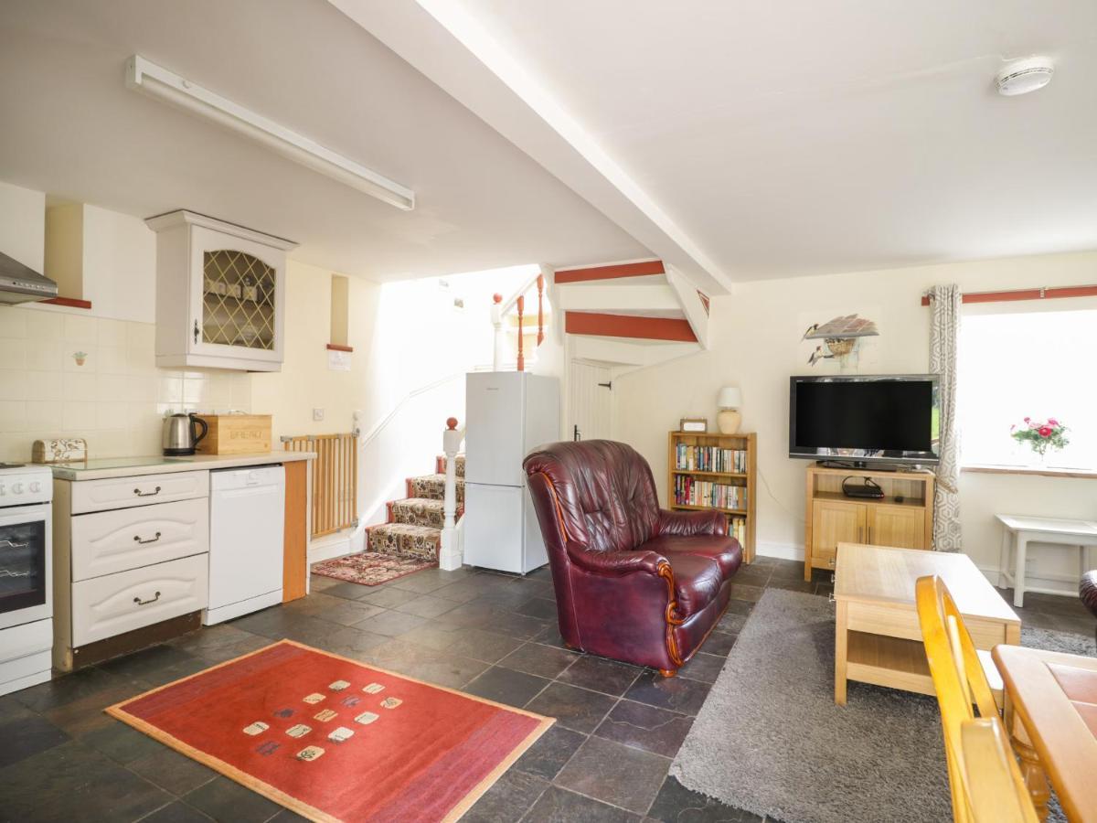 Holiday home Swallows Nest